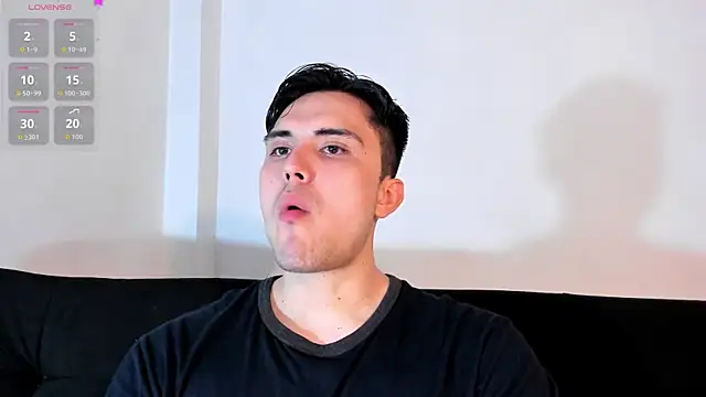 Snapshot of jasonxd9898 chatting on February 5, 2026, 1:45 am jasonxd9898 online show from February 5, 2026, 1:45 am