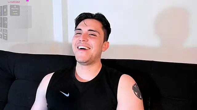 Snapshot of jasonxd9898 chatting on February 6, 2026, 1:12 am jasonxd9898 online show from February 6, 2026, 1:12 am