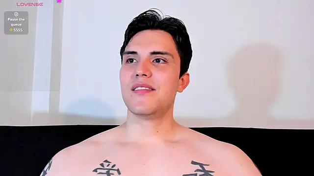 jasonxd9898 online show from December 15, 2025, 3:12 am