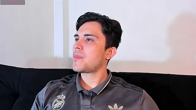 Snapshot of jasonxd9898 chatting on January 18, 2026, 1:09 am jasonxd9898 online show from January 18, 2026, 1:09 am