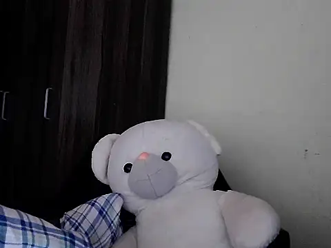 Snapshot of mimi15 chatting on April 9, 2026, 7:25 am mimi15 online show from April 9, 2026, 7:25 am