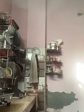 amitsharma7868 online show from April 1, 2026, 2:13 am