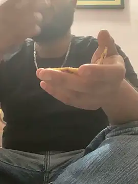 amitsharma7868 online show from April 7, 2026, 8:49 am