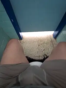 Renatox69 online show from April 18, 2026, 11:16 pm