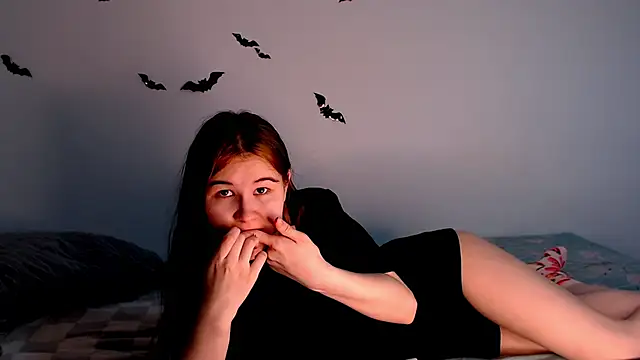 litle owl online show from October 23, 2025, 3:43 pm