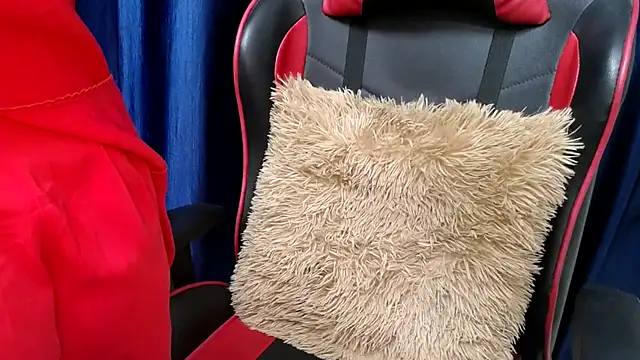 Snapshot of niya-cute chatting on October 23, 2025, 7:45 pm niya-cute online show from October 23, 2025, 7:45 pm