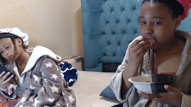 EbonyEssence online show from May 18, 2026, 8:46 pm