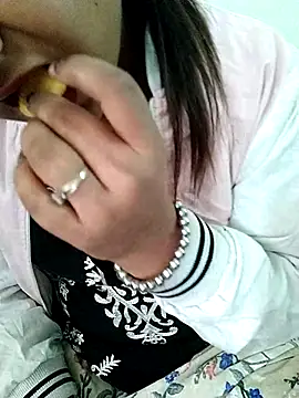 Kavya Rathore online show from November 27, 2025, 4:57 am