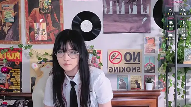 BereniceBattersby online show from November 2, 2025, 10:09 am