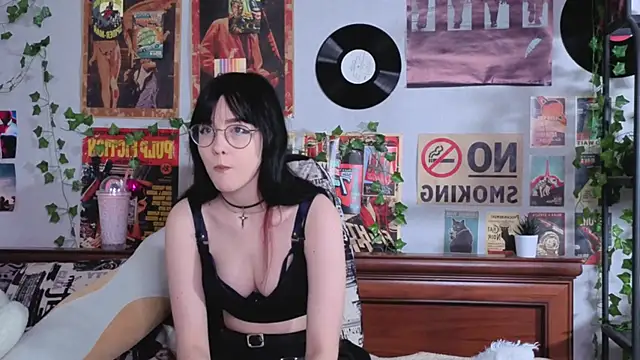 BereniceBattersby online show from October 31, 2025, 8:44 am