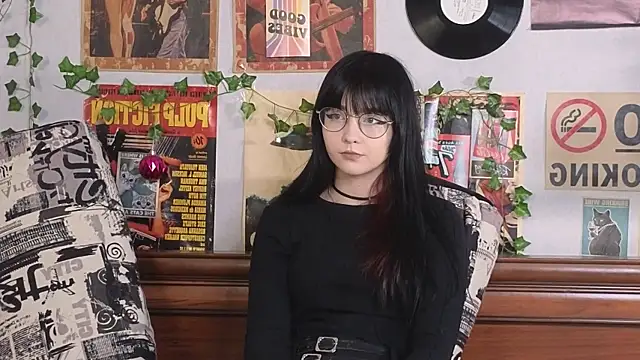 BereniceBattersby online show from October 26, 2025, 8:53 pm