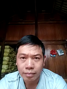 DungLuongg online show from October 25, 2025, 11:49 pm