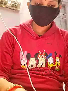 poojam93 online show from November 22, 2025, 3:33 pm