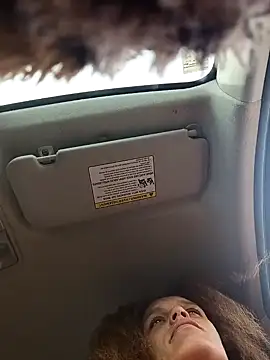 sarahkat86 online show from January 14, 2026, 4:21 pm