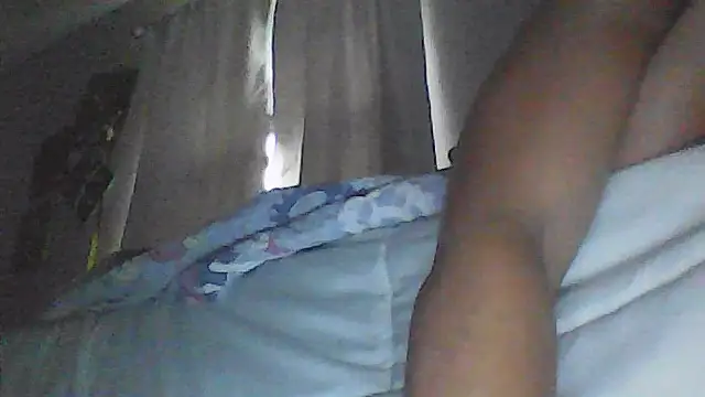 Snapshot of sarahkat86 chatting on April 9, 2026, 11:38 am sarahkat86 online show from April 9, 2026, 11:38 am