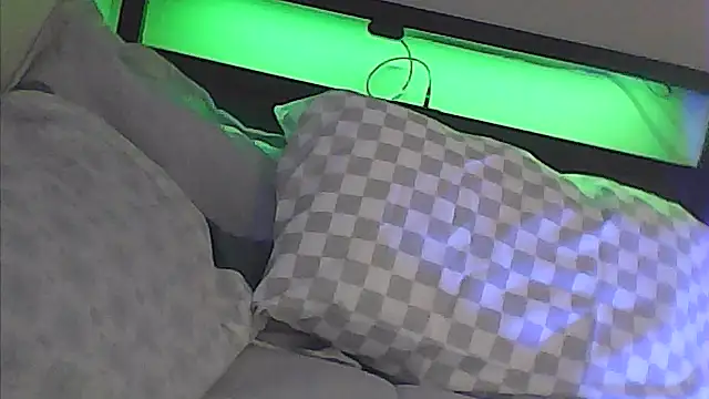 Snapshot of sarahkat86 chatting on March 3, 2026, 12:28 am sarahkat86 online show from March 3, 2026, 12:28 am