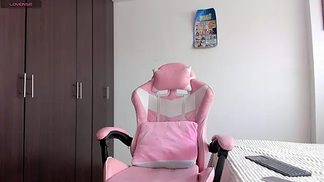 Snapshot of kendal_hot01 chatting on March 18, 2026, 4:41 pm kendal hot01 online show from March 18, 2026, 4:41 pm