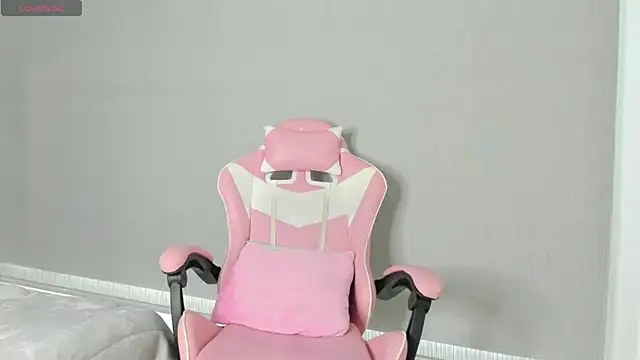 kendal hot01 online show from November 24, 2025, 6:08 pm