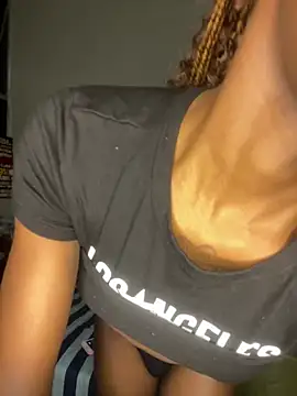 Trans fairy online show from March 4, 2026, 9:22 pm