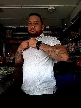 Snapshot of Catire10_ chatting on October 28, 2025, 4:06 pm Catire10 online show from October 28, 2025, 4:06 pm