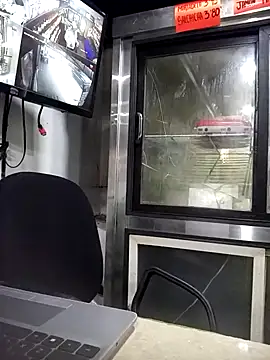 Snapshot of Catire10_ chatting on October 21, 2025, 1:54 pm Catire10 online show from October 21, 2025, 1:54 pm