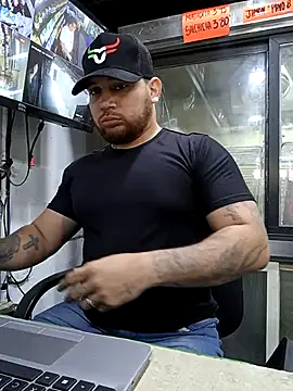 Catire10  online show from December 22, 2025, 1:44 pm