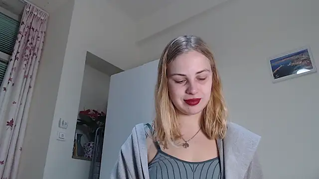 Snapshot of Alismoona chatting on March 1, 2026, 7:25 pm Alismoona online show from March 1, 2026, 7:25 pm