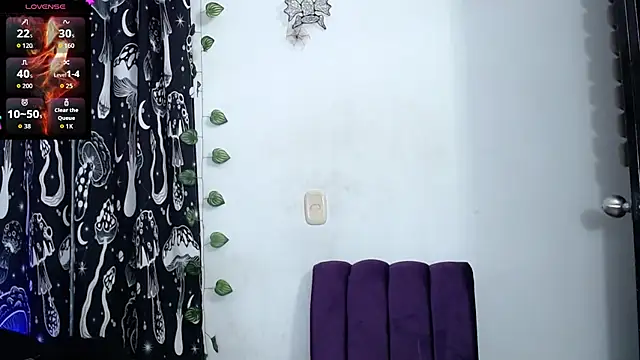 mayaREDdoll online show from July 2, 2026, 4:40 am