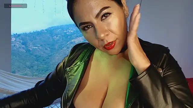 samanthahut1 online show from March 5, 2026, 10:48 pm