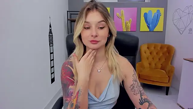 LilFleurish online show from March 30, 2026, 4:25 am