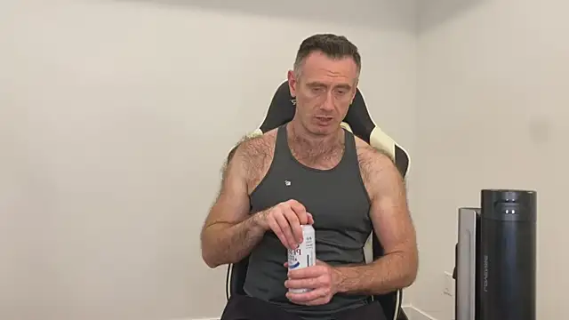 Snapshot of TheDonnyBasilisk chatting on December 4, 2025, 11:15 pm TheDonnyBasilisk online show from December 4, 2025, 11:15 pm