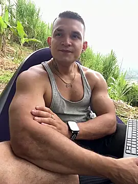Marco Vega online show from October 10, 2025, 5:14 pm