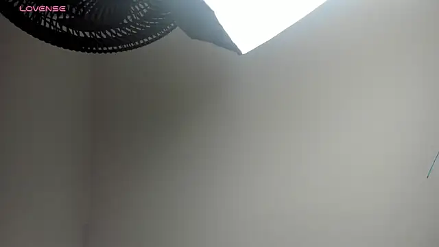 sweet  vanessa1 online show from September 13, 2025, 3:28 am