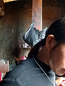 Snapshot of ngocngoc_cute chatting on October 26, 2025, 4:02 am ngocngoc cute online show from October 26, 2025, 4:02 am