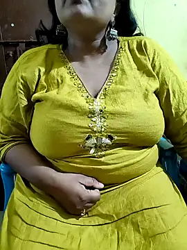 Snapshot of Swapna_Hyd chatting on October 23, 2025, 4:27 pm Swapna Hyd online show from October 23, 2025, 4:27 pm