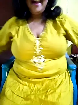 Snapshot of Swapna_Hyd chatting on September 11, 2025, 3:17 am Swapna Hyd online show from September 11, 2025, 3:17 am