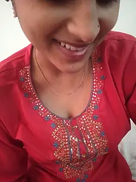 Snapshot of Neha_Tyagi chatting on October 31, 2025, 5:15 am Neha Tyagi online show from October 31, 2025, 5:15 am