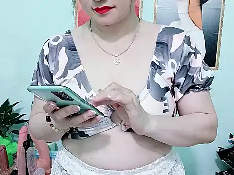 Spa-LinhLinh online show from May 14, 2026, 7:16 am