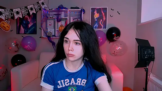 Snapshot of riley_sanders chatting on October 24, 2025, 9:19 am riley sanders online show from October 24, 2025, 9:19 am