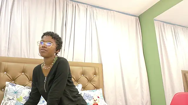 Snapshot of didoelizabeth chatting on November 6, 2025, 12:42 pm didoelizabeth online show from November 6, 2025, 12:42 pm