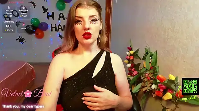 QueenInSilence online show from October 27, 2025, 9:27 pm