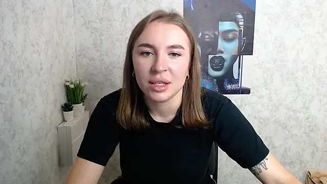 Snapshot of JuliaTopp_ chatting on September 27, 2025, 8:20 am JuliaTopp online show from September 27, 2025, 8:20 am