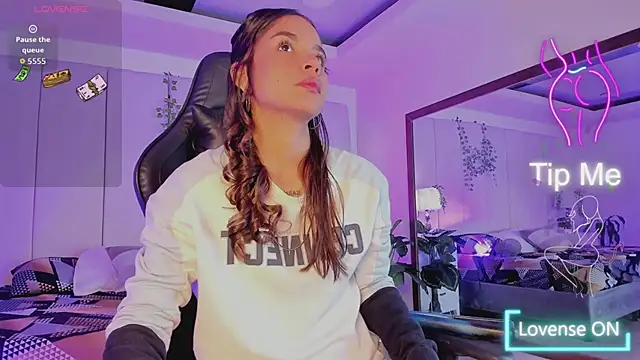 Snapshot of mia_rousse25 chatting on March 23, 2026, 3:12 pm mia rousse25 online show from March 23, 2026, 3:12 pm