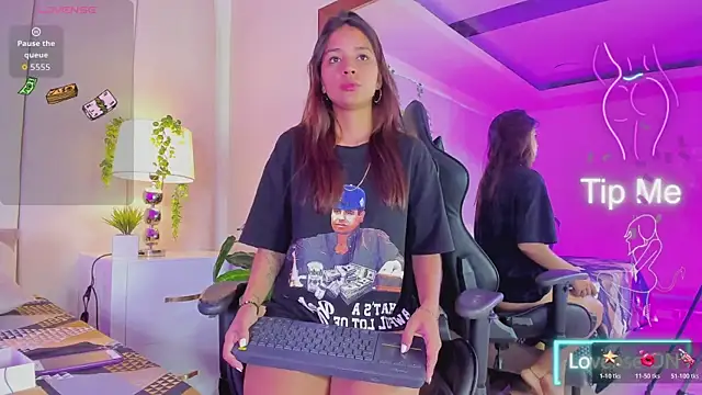 Snapshot of mia_rousse25 chatting on March 14, 2026, 4:24 pm mia rousse25 online show from March 14, 2026, 4:24 pm