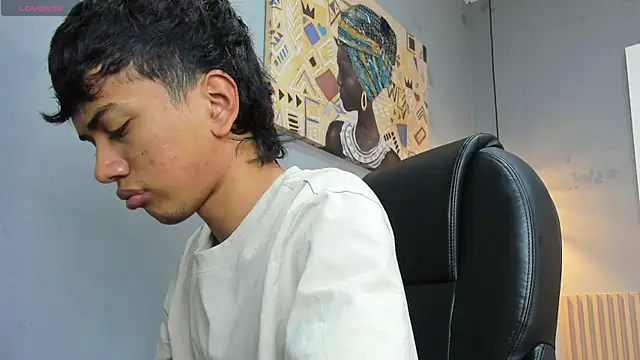 Snapshot of markbowie chatting on January 14, 2026, 1:15 pm markbowie online show from January 14, 2026, 1:15 pm