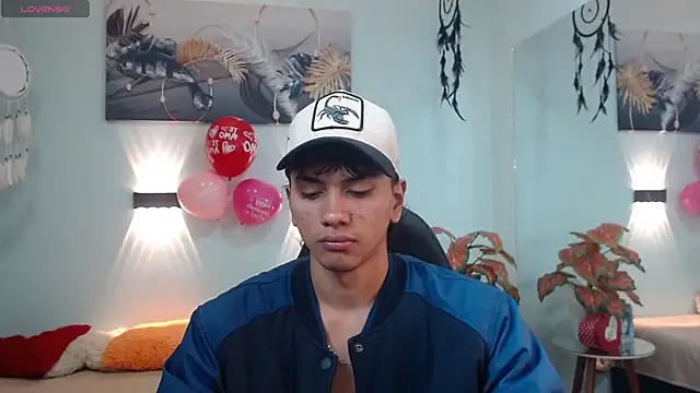 Snapshot of markbowie chatting on February 12, 2026, 12:27 pm markbowie online show from February 12, 2026, 12:27 pm