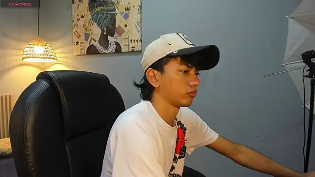 markbowie online show from March 3, 2026, 1:29 pm