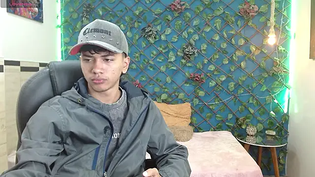 Snapshot of markbowie chatting on February 1, 2026, 1:42 pm markbowie online show from February 1, 2026, 1:42 pm