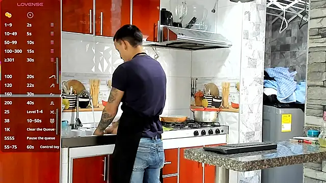 Snapshot of Masterblue_hot chatting on November 12, 2025, 8:01 pm Masterblue hot online show from November 12, 2025, 8:01 pm