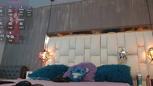 Foxxy Doll online show from January 14, 2026, 7:39 pm